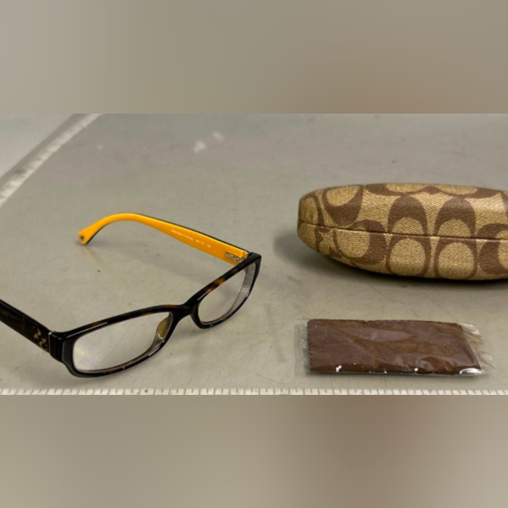 Gucci Yellow Glasses Accessories pre owned